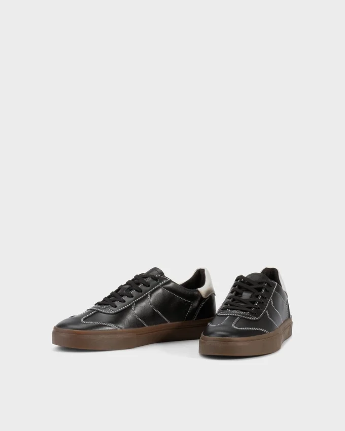 Cody Sneaker