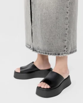 Courtney Sandalen