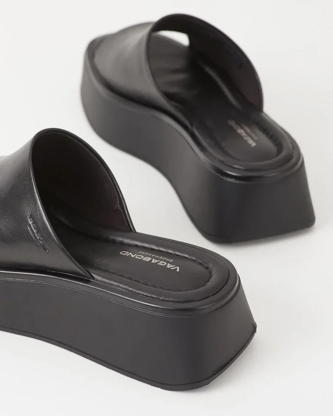 Courtney Sandalen