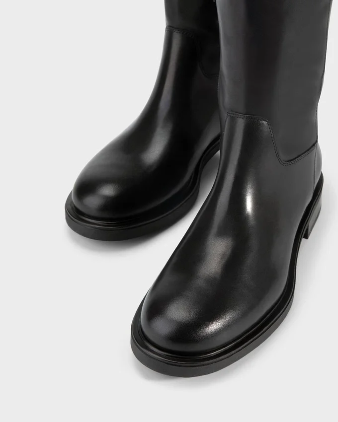 Freya Stiefel