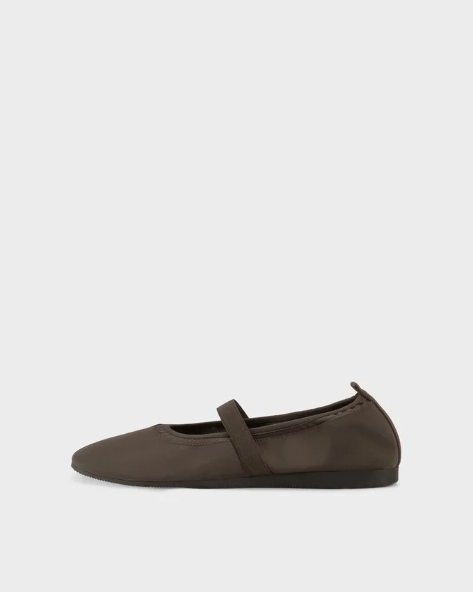 Hillary Ballerinas