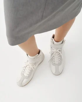 Hollie Sneaker