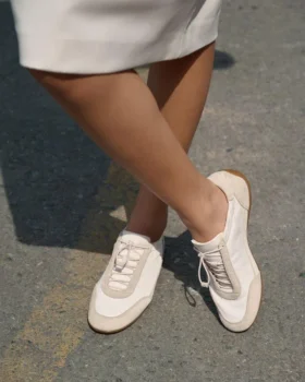 Hollie Sneaker