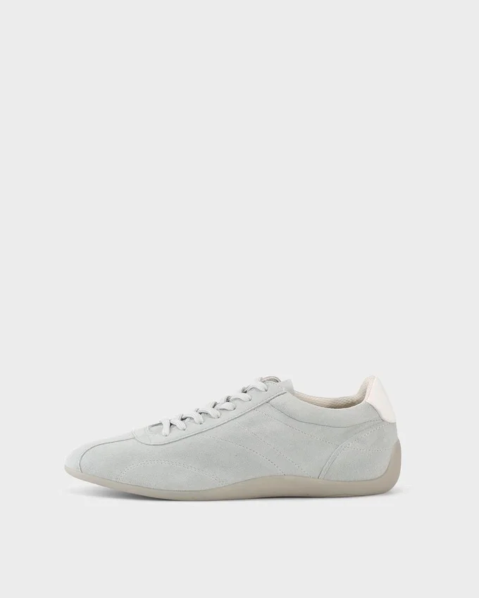 Hollie Sneaker