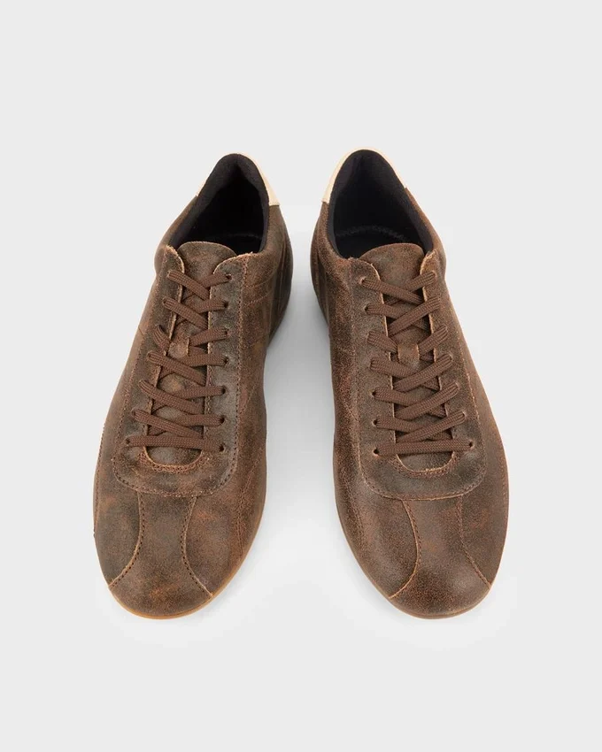 Hollie Sneaker