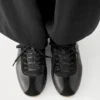 Hollie Sneaker