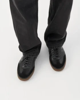 Leo Sneaker