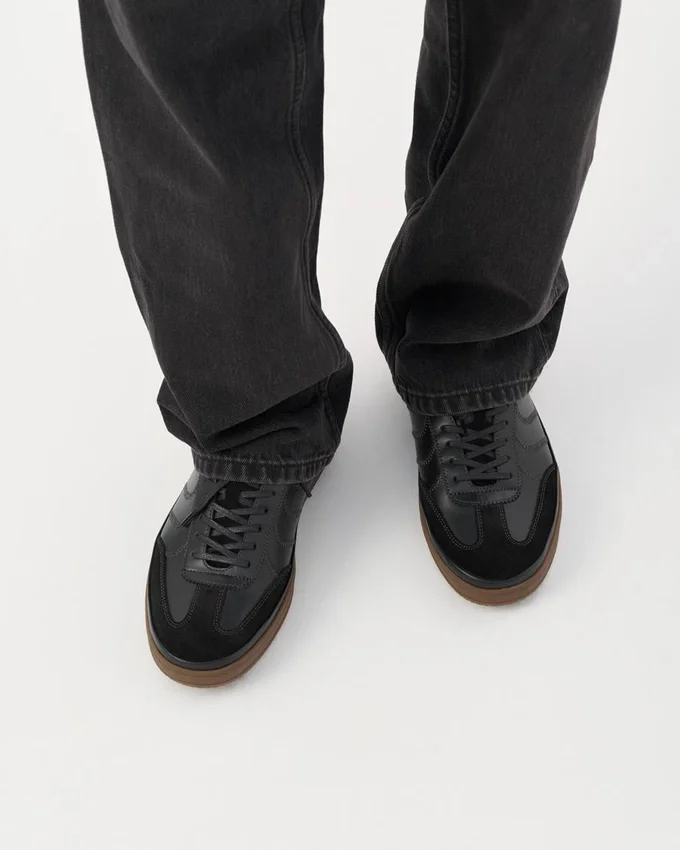 Leo Sneaker