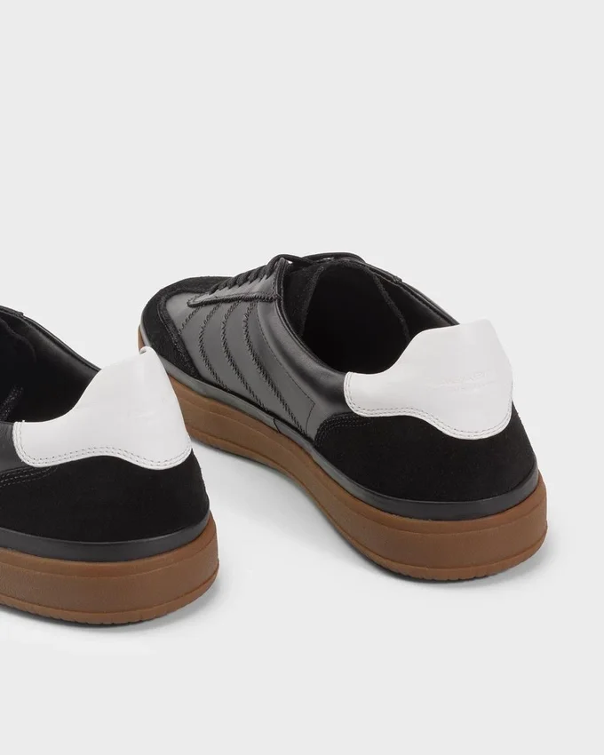 Leo Sneaker