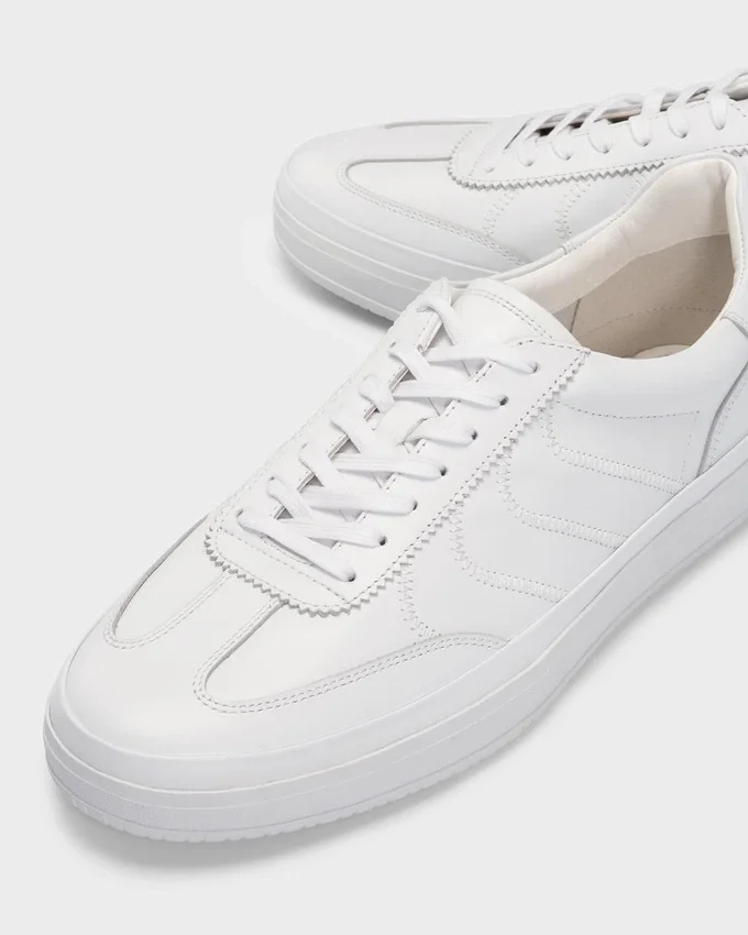 Leo Sneaker