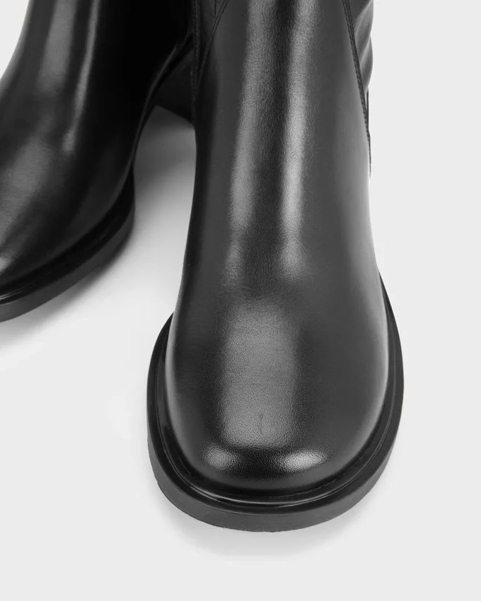 Vega-Stiefel